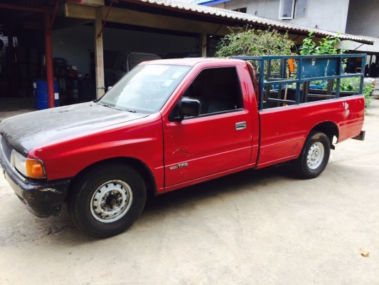 รถ 6 ล้อ  ISUZU และ กระบะ ISUZU 4 ล้อ