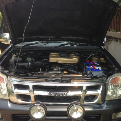 ขาย isuzu 3.0 LS 4WD AIR BAG ABS ขาย 28500 ขาย isuzu 3.0 LS 4WD AIR BAG ABS ขาย 28500