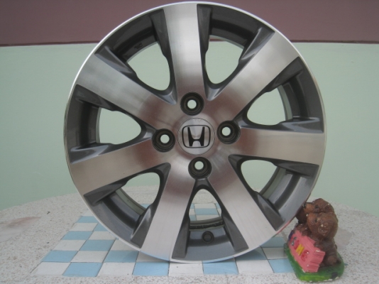 ขายล้อแม็ก honda freed 15"x5.5" et50 4รู 100 สนใจติดต่อเล็กคลองสามครับ 081-3747940