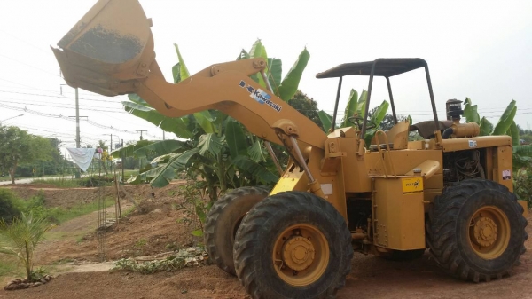 ขายรถตักล้อยางKAWASAKI เครื่องดี สภาพดี ช่วงล่างดี ทำงานเร็ว ระบบไฮดรอริกดี สภาพพร้อมใช้งาน สนใจโทร 090-8588220คุณนะ 093-3258446คุณบิวตี้ ID:narong498 หรือ www.truck.in.th/498 หรือfb:ณรงค์ ซื้อขายรถมือสอง (เว็บไซต์ส่วนตัว)