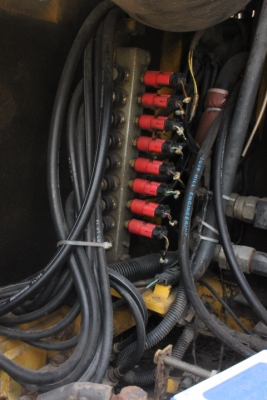 Komatsu PC130-6 เก่านอก แทรกกว้าง 80 mm พร้อมบุ้งกี้