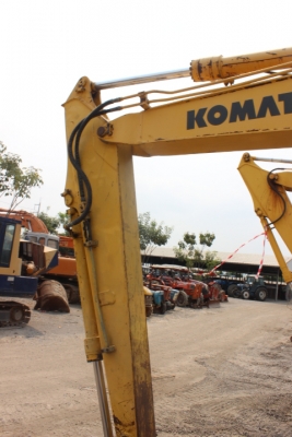 Komatsu PC130-6 เก่านอก แทรกกว้าง 80 mm พร้อมบุ้งกี้