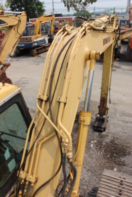 Komatsu PC130-6 เก่านอก แทรกกว้าง 80 mm พร้อมบุ้งกี้