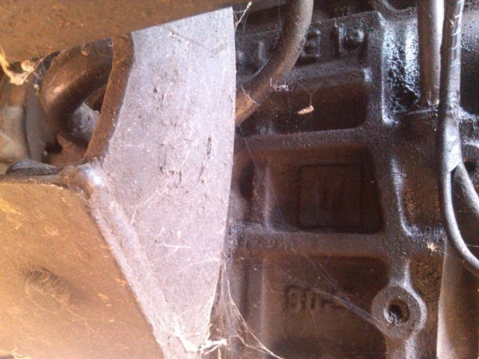 หกล้อ อีชูซุ 110 ฝาดำ ท้าย F ราคาถูกๆแบบ(ไม่มีทะเบียน)รถใช้งานได้ปกติเครืองดีมากนิ่มเดินเรียบ วิ่งไกลสะบายชิวๆ ราคานี้ขับส่งถึงบ้าน นะครับ