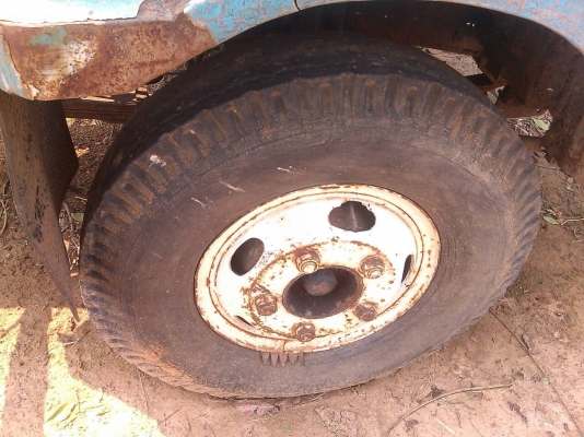 หกล้อ อีชูซุ 110 ฝาดำ ท้าย F ราคาถูกๆแบบ(ไม่มีทะเบียน)รถใช้งานได้ปกติเครืองดีมากนิ่มเดินเรียบ วิ่งไกลสะบายชิวๆ ราคานี้ขับส่งถึงบ้าน นะครับ