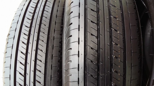 ขายยางถอดป้ายแดง bridgestone duravis r611 215/70r16  สนใจติดต่อเล็กคลองสามครับ 081-3747940