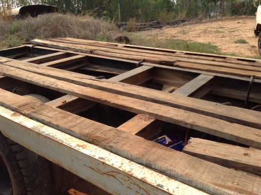 ขายสิบล้อ เทรนเลอร์ มิตซู FN215 เครื่อง EK100 (260) แรง เครื่องฟิตสตาร์ทติดง่าย คัซซีสวยลาก 200 สบายๆ พาวเวอร์ เบรคทริฟฟี่ พร้อมใช้งาน เล่มทะเบียนพร้อมโอน