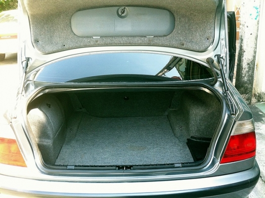 ขาย318i เกียร์ทิปโทร นิ ค แม็ก17mกันชนหน้าMแท้รถสวยคับใช้เอง ขาย318i เกียร์ทิปโทร นิ ค แม็ก17mกันชนหน้าMแท้รถสวยคับใช้เอง