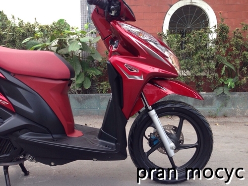 ขายclick125i idling stop ตัวท็อป ล้อเเม็กเเต่ง สีเเดงดำ ปี2557