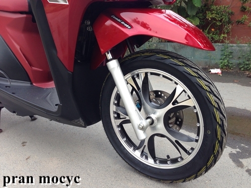 ขายclick125i idling stop ตัวท็อป ล้อเเม็กเเต่ง สีเเดงดำ ปี2557