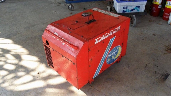 เครื่องปั่นไฟ DENYO เก่าญี่ปุ่น สามารถปั่นไฟพร้อมเชื่อมงานไปพร้อมกันได้ สภาพดี เครื่องพร้อมใช้งาน เครื่องปั่นไฟ DENYO เก่าญี่ปุ่น สามารถปั่นไฟพร้อมเชื่อมงานไปพร้อมกันได้ สภาพดี เครื่องพร้อมใช้งาน