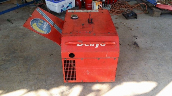 เครื่องปั่นไฟ DENYO เก่าญี่ปุ่น สามารถปั่นไฟพร้อมเชื่อมงานไปพร้อมกันได้ สภาพดี เครื่องพร้อมใช้งาน เครื่องปั่นไฟ DENYO เก่าญี่ปุ่น สามารถปั่นไฟพร้อมเชื่อมงานไปพร้อมกันได้ สภาพดี เครื่องพร้อมใช้งาน