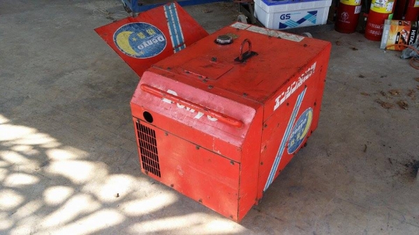 เครื่องปั่นไฟ DENYO เก่าญี่ปุ่น  สามารถปั่นไฟพร้อมเชื่อมงานไปพร้อมกันได้ สภาพดี เครื่องพร้อมใช้งาน