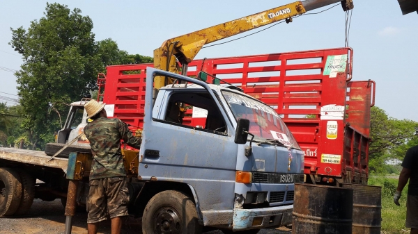 **ขายแล้วครับขอบคุณ Truck2hand ขาย ISUZU NPR-110 6ล้อบรรทุก ติดเครน ISUZU NPR59L 4BE1-110 ฝาดำ ประกอบ เครื่องดี แรง ดี เกียร์สั้น เข้างง่าย ไม่หลุดครับ ช่วงล่างเดิม 5น็อต หน้า-หลัง คัสซีดี สวย ไม่ปะไม่ผุ กระบะเหล็กพื้นเรียบยาว4.30ม.สภาพดี พื้น **ขายแล้วครับขอบคุณ Truck2hand ขาย ISUZU NPR-110 6ล้อบรรทุก ติดเครน ISUZU NPR59L 4BE1-110 ฝาดำ ประกอบ เครื่องดี แรง ดี เกียร์สั้น เข้างง่าย ไม่หลุดครับ ช่วงล่างเดิม 5น็อต หน้า-หลัง คัสซีดี สวย ไม่ปะไม่ผุ กระบะเหล็กพื้นเรียบยาว4.30ม.สภาพดี พื้น