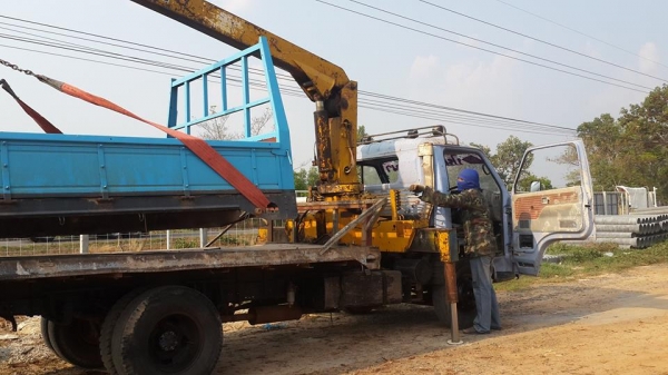 **ขายแล้วครับขอบคุณ Truck2hand ขาย ISUZU NPR-110 6ล้อบรรทุก ติดเครน ISUZU NPR59L 4BE1-110 ฝาดำ ประกอบ เครื่องดี แรง ดี เกียร์สั้น เข้างง่าย ไม่หลุดครับ ช่วงล่างเดิม 5น็อต หน้า-หลัง คัสซีดี สวย ไม่ปะไม่ผุ กระบะเหล็กพื้นเรียบยาว4.30ม.สภาพดี พื้น **ขายแล้วครับขอบคุณ Truck2hand ขาย ISUZU NPR-110 6ล้อบรรทุก ติดเครน ISUZU NPR59L 4BE1-110 ฝาดำ ประกอบ เครื่องดี แรง ดี เกียร์สั้น เข้างง่าย ไม่หลุดครับ ช่วงล่างเดิม 5น็อต หน้า-หลัง คัสซีดี สวย ไม่ปะไม่ผุ กระบะเหล็กพื้นเรียบยาว4.30ม.สภาพดี พื้น