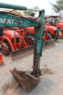 Komatsu PC30-7 เก่าไทยขายตามสภาพครับ