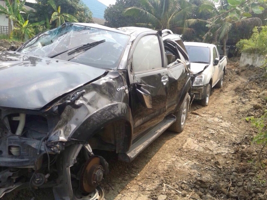 โตโยต้าเฟอร์จูนเนอร์ ตัวVออโต้โฟร์วิน ปี07 สีดำ โอนลอยบุคคล