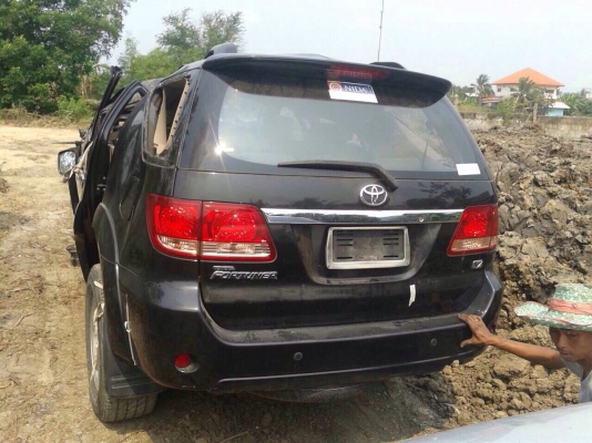 โตโยต้าเฟอร์จูนเนอร์ ตัวVออโต้โฟร์วิน ปี07 สีดำ โอนลอยบุคคล