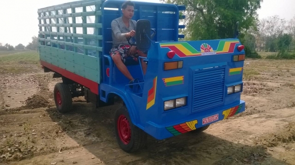 ขายรถอีแต๋นหน้าตัดเครื่องอีสุๆ4สูบ85แลงสวยๆเดิมๆขายราคา88000รถอยู่วังบัว คลองขลุง กำแพงเพชรสนใจโทร0813655997 อำพร พาเจริญ ขายรถอีแต๋นหน้าตัดเครื่องอีสุๆ4สูบ85แลงสวยๆเดิมๆขายราคา88000รถอยู่วังบัว คลองขลุง กำแพงเพชรสนใจโทร0813655997 อำพร พาเจริญ