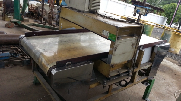 ขายเครื่องตรวจจับโลหะในชิ้นงาน 2 เครื่องใช้งานได้