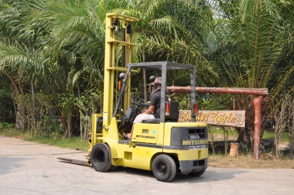 ขายFORKLIFT MITSUBISHI FG15(เสา5เมตร งาสไลด) (1.5ตัน)สวยเดิมจากญี่ปุ่น ยังไม่เคยใช้ในไทย 149,000เท่านั้น!!