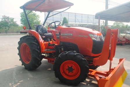 ขายรถไถ Kubota L3608(4WD) พร้อมใบดันและผานพรวนช้าง รถไร่ เก็บงานสวยๆ พร้อมใช้งาน