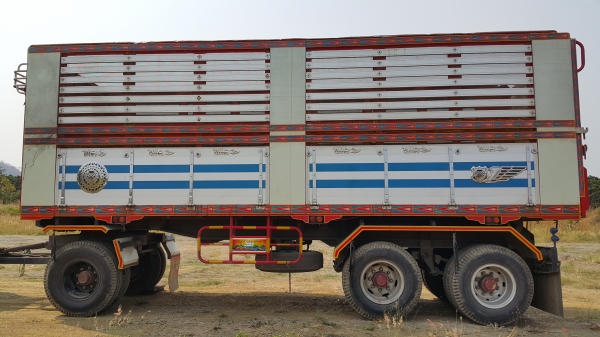 ขายรถพ่วง 24 ล้อ พร้อมขายเต็ม 100 \% แล้ว กระบะเนียมคอกเกษตรดั้ม HINO PROFIA เครื่อ ง.K13C ปี.53  ราคา.1850000 ต่อรองกันได้ สนใจโทรเลย