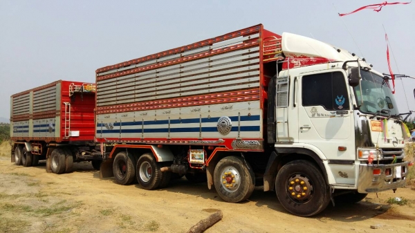 ขายรถพ่วง 24 ล้อ พร้อมขายเต็ม 100 \% แล้ว กระบะเนียมคอกเกษตรดั้ม HINO PROFIA เครื่อ ง.K13C ปี.53  ราคา.1850000 ต่อรองกันได้ สนใจโทรเลย