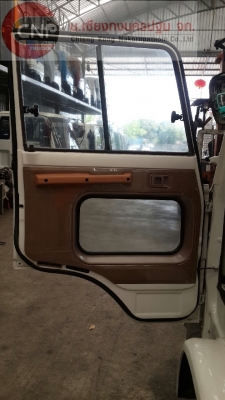 ขายหัวเก๋ง รหัสหัว F242 หัวเก๋ง HINO F18 ทำสี สภาพสวย