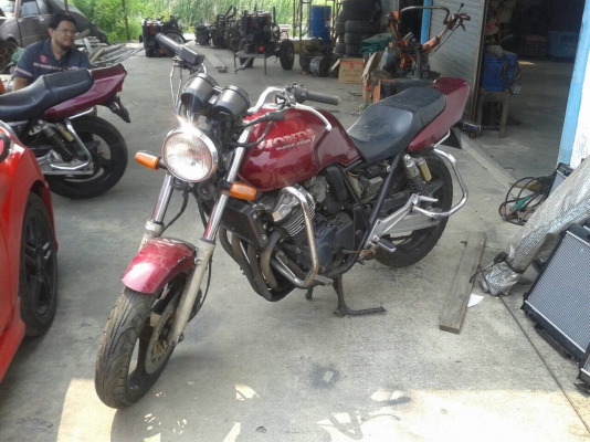 Cb400ขายเหมา2คันราคา80,000บาท Cb400ขายเหมา2คันราคา80,000บาท