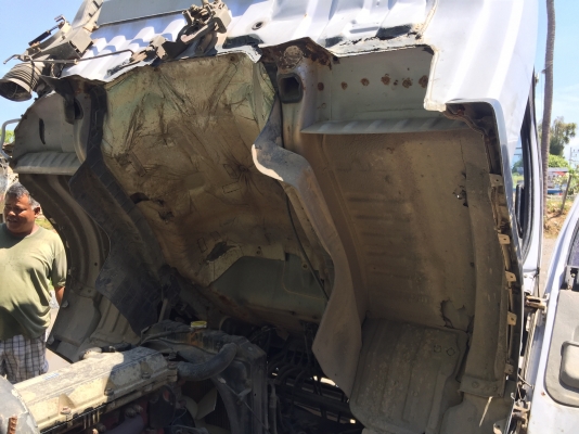 6ลัอรถน้ำHino FC4J.  รถปี2542 สภาพดีพร้อมใช้....ถังประมาณ6000ลิตร เล่มติดมือ