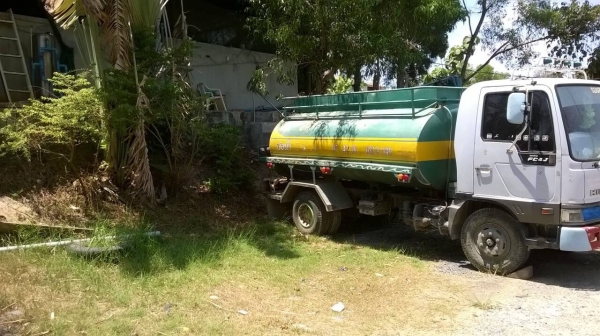 6ลัอรถน้ำHino FC4J.  รถปี2542 สภาพดีพร้อมใช้....ถังประมาณ6000ลิตร เล่มติดมือ