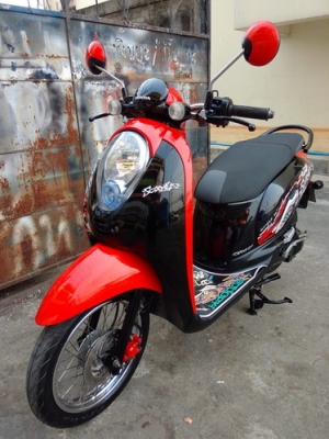 Honda Scoopy-i สีดำ-แดง ลายแอคทีฟบอย รถปี 55 ประหยัดน้ำมัน ราคาถูกครับ