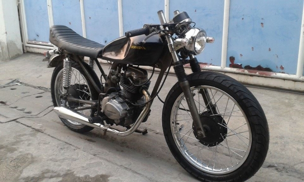 ขายด่วน Honda CG100cc. แต่งแนวคาเฟ่ มีทะเบียน