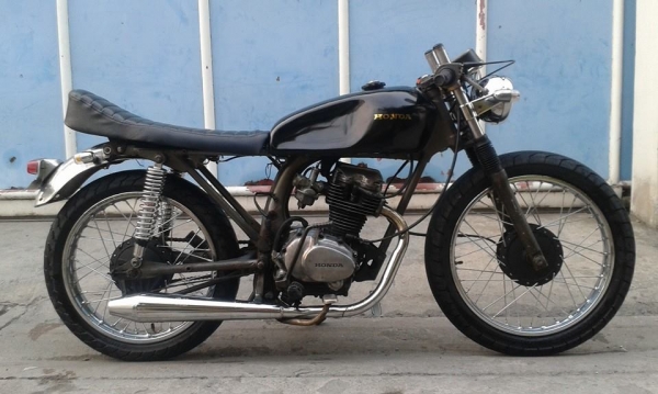 ขายด่วน Honda CG100cc. แต่งแนวคาเฟ่ มีทะเบียน