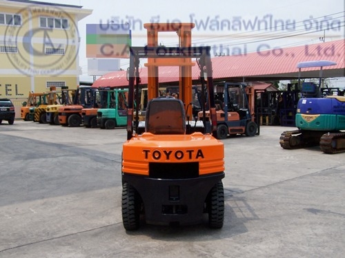ขายรถ โฟล์คลิฟท์ TOYOTA รุ่น 5-FD25