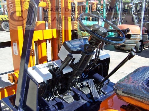 ขายรถ โฟล์คลิฟท์ TOYOTA รุ่น 5-FD25