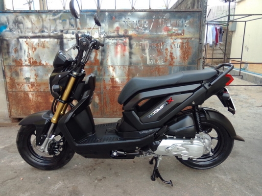 Honda Zoomer X (สีดำด้าน) รถ4เดือน คอมบายเบรก ตัวท็อป ใหม่ล่าสุด สวย