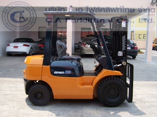 ขายรถ โฟล์คลิฟท์ TOYOTA รุ่น 7-FG20