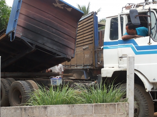 ขาย KT 725 หัว F18 เครื่อง EM100 220แรงครับ