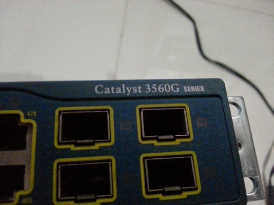 Hub Switch "Cisco" Hub Switch "Cisco"