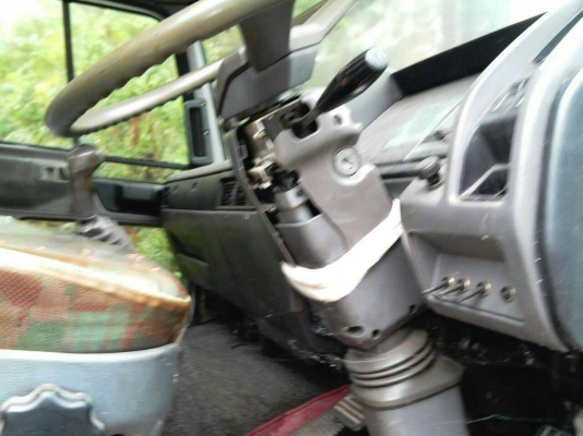 รถบรรทุก 10 ล้อใหญ่ แม่ลูกไม่ดั๊มพ์ ISUZU 210เครื่อง 240 เบอร์ 094-464-4484  ราคา 880,000 บรถอยู่ร้อยเอ็ด