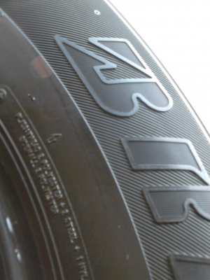 265/65R17 BRIDGESTONE ชุด 4 เส้น ขอดูภาพเต็มชัดทุกมุมมองตลอด24 ชม.ได้ที่ไลน์ไอดี 081-427-3941