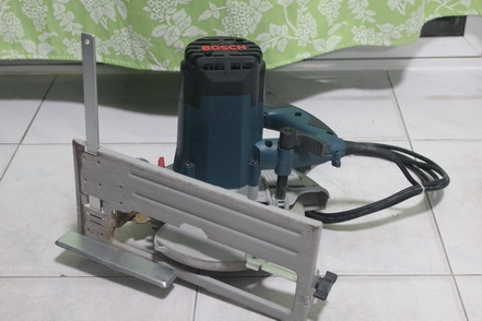 เลื่อยวงเดือนขนาดใบ 7 นิ้ว บ๊อช ขนาด 1400 วัตต์ อุปกรณ์ครบชุดพร้อมใช้งานครับ