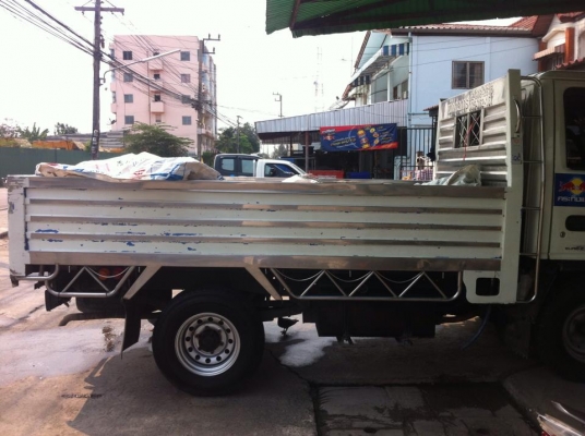 ขายรถบรรทุก4ล้อกลางISUZUกระบะเลส