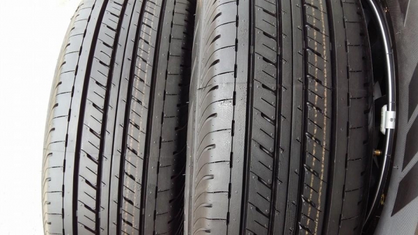 ขายล้อแม็กพร้อมยางป้ายแดง dmax 16"x6.5"et41 6 รู 139.7 ยาง bridgestone duravis r611 215 /70r16 ยางผลิตสัปดาห์ที่ 51 ปี 2014 ตุ่มและสีที่หน้ายางมีทุกเส้นครับ big-m, frontier , strada, ranger, bt-50 , colorado ก็ใส่ได้ครับ ขายทั้งชุด 17,500 บาทครั