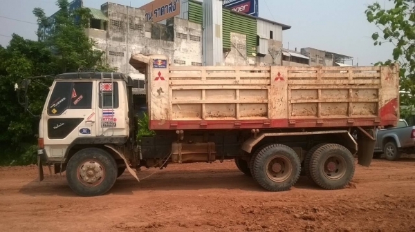 ขายไอ้หลง FN527M-A คัสซีสวยตลอดเส้น วางเครื่อง 6D17 210 แรงม้า เกียร์ 10 สปีด ยางเต็มทั้ง 10 เส้น แอร์เย็น ทะเบียนเต็มพร้อมโอน ขายไอ้หลง FN527M-A คัสซีสวยตลอดเส้น วางเครื่อง 6D17 210 แรงม้า เกียร์ 10 สปีด ยางเต็มทั้ง 10 เส้น แอร์เย็น ทะเบียนเต็มพร้อมโอน