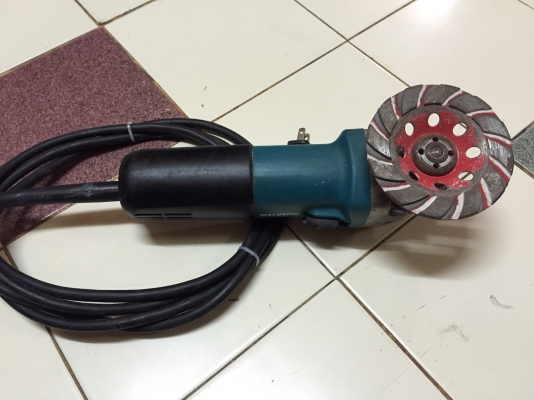 ขายหินเจียสภาพสวยๆยี่ห้อMakitaของแท้วัตต์สูง710วัตต์พร้อมใช้งาน ขายหินเจียสภาพสวยๆยี่ห้อMakitaของแท้วัตต์สูง710วัตต์พร้อมใช้งาน