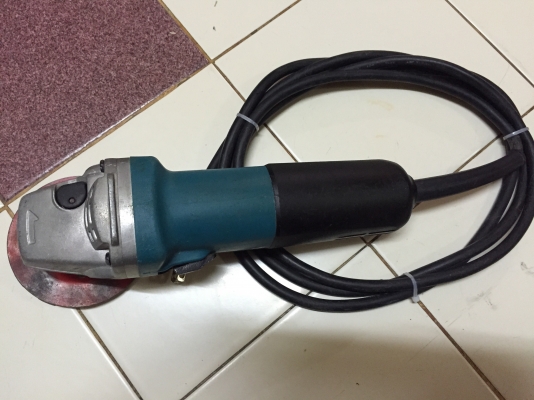 ขายหินเจียสภาพสวยๆยี่ห้อMakitaของแท้วัตต์สูง710วัตต์พร้อมใช้งาน ขายหินเจียสภาพสวยๆยี่ห้อMakitaของแท้วัตต์สูง710วัตต์พร้อมใช้งาน