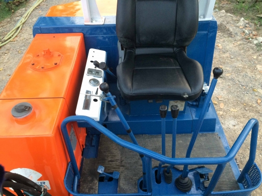 ขายรถแบคโฮ KUBOTA KH-040 (เท่า PC40) สภาพพร้อมใช้ นำเข้าจากญี่ปุ่น ติดต่อ 086-775-7900, 086-324-1992